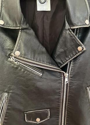 Косуха oversize з потертостями bershka2 фото