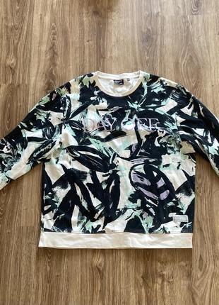Свитшот cropp с абстрактным рисунком