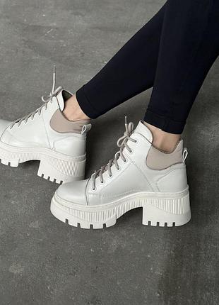 Шкіряні черевики на мембрані airtex🇮🇹 на каблуку з натуральної шкіри лотос молочні боти