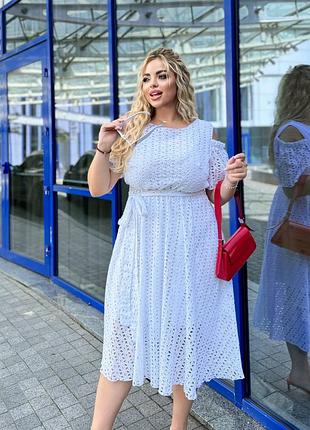 Літня сукня з прошви