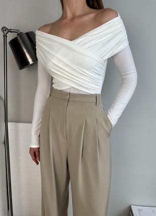 Трендовый женский боди с драпировкой beige - слоновая кость белый