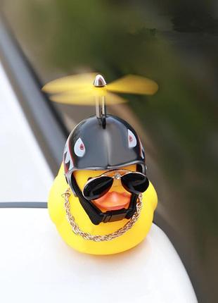 Аксесуар на торпеду в авто crazy duck качка у військовому шоломі зі зброєю3 фото