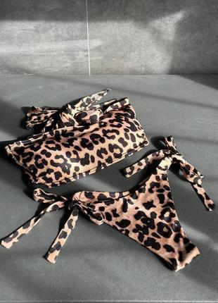 Купальник на завязках в трендовых цветах