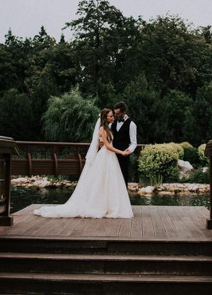 Ніжна весільна сукня зі шлейфом😍