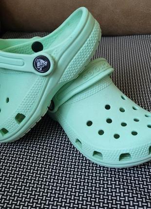 Детские crocs/кроксы в идеальном состоянии. размер с 10.