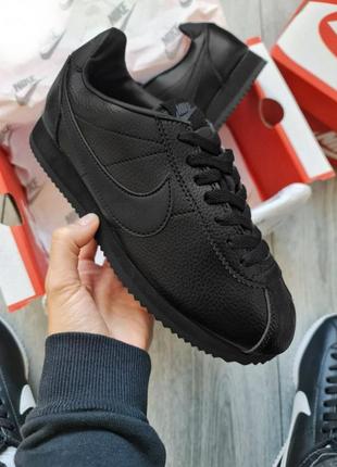 Чоловічі кросівки nike cortez black leather
