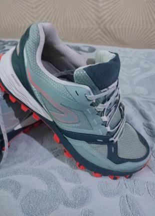 Кросівки decathlon