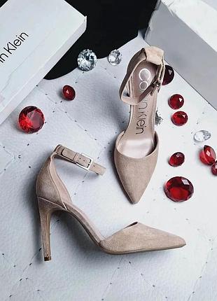 Сalvin klеin оригінал замшеві бежеві босоніжки д'орсей на шпильці
