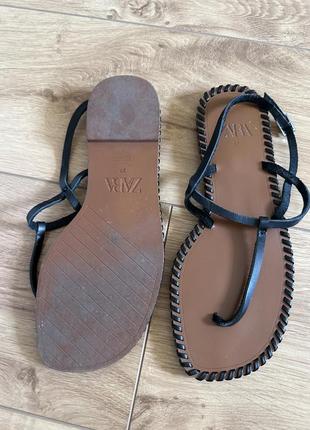 Босоніжки zara