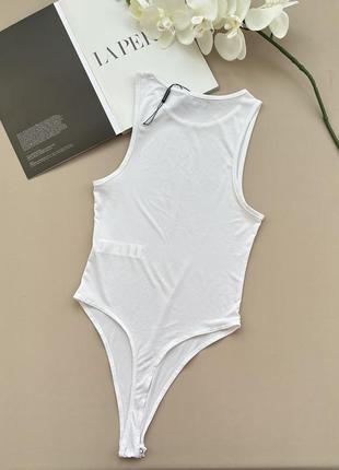 Боди стринг белое эластичное