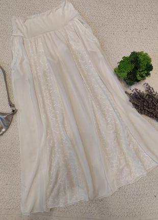 Юбка/вискоза/с вышивкой