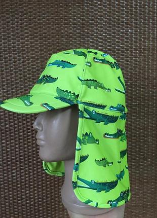 Кепка с защитой шеи next