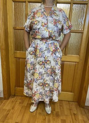 Літній костюм білий в квітах спідниця і блузка великого розміру
