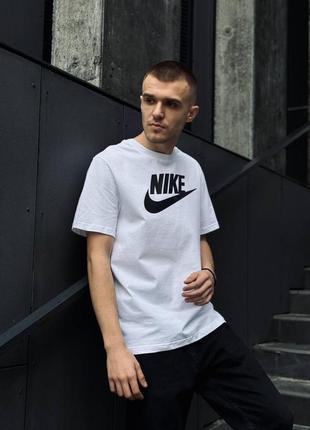 Футболка nike nsw tee icon futura2 фото