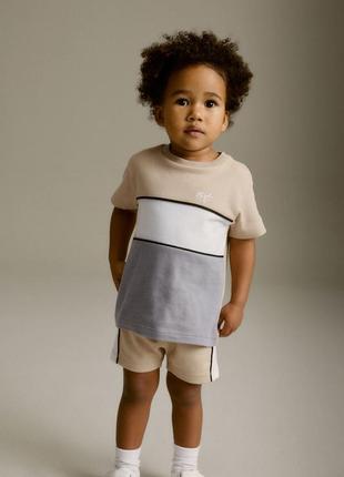 Костюм шорты и футболка next 68-74(6-9 мес)