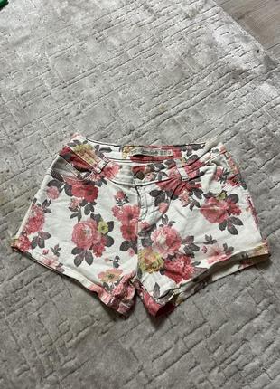 Шорты zara шорты с цветами шорты короткие