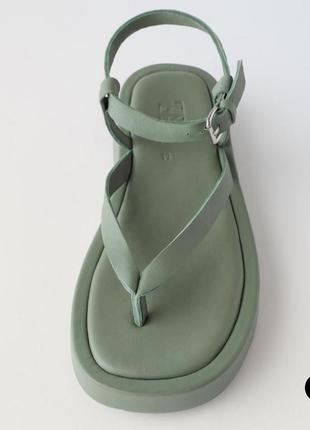 Шкірянні босоніжки zara3 фото