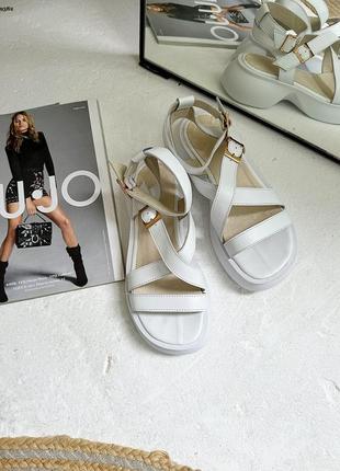 Босоножки женские