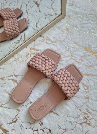 Нюдово - пудровые плетеные шлепанцы на низком ходу без каблука