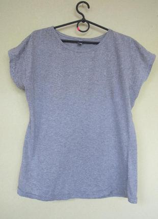 Жіноча футболка з сріблястими краплями спереду