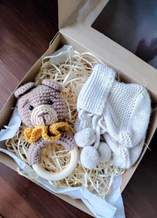 Подарунковий набір для новонароджених, брязкальце3 фото