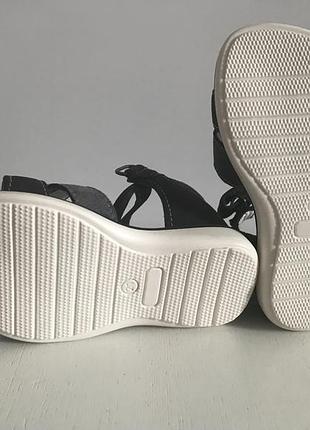 Босоніжки для дівчинки 3