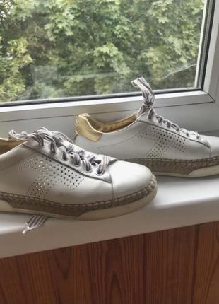 Tods еспадрільї мокасини лофери кеді туфлі жіночі шкіряні. італія. оригінал. 39