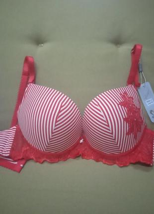 Бюстгальтер формована чашка, пуш-ап,рр.75,80с
