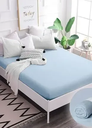 Махрове простирадло на гумці.