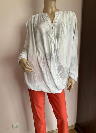 Гарна бутікова італійська блузка - оверсайз