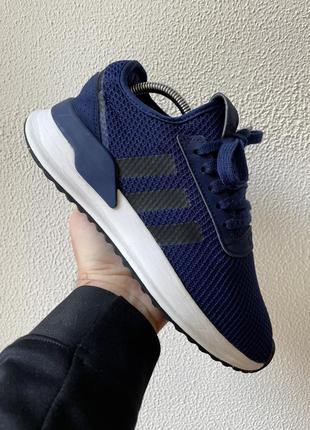 Кроссовки adidas оригинал