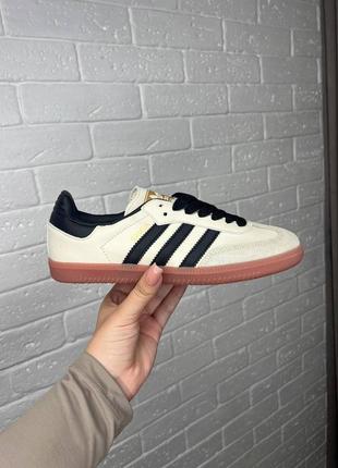 Женские кроссовки adidas samba og cream white sand strata адидас самба
