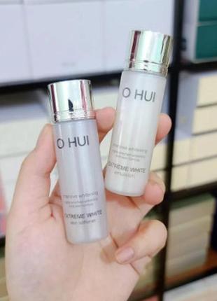 Осветляющий тонер для лица o hui extreme white skin softener, 20 мл