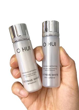Осветляющий тонер для лица o hui extreme white skin softener, 20 мл