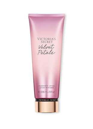 Парфумований лосьйон  для тіла velvet petals victorias secret.