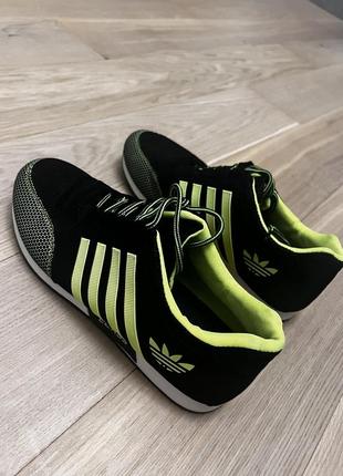 Новые кроссовки adidas