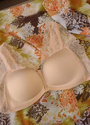 Бюстгальтер
