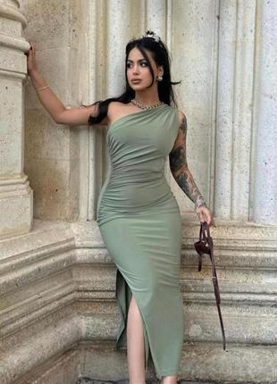 Розкішна вечірня сукня з мікродайвінгу