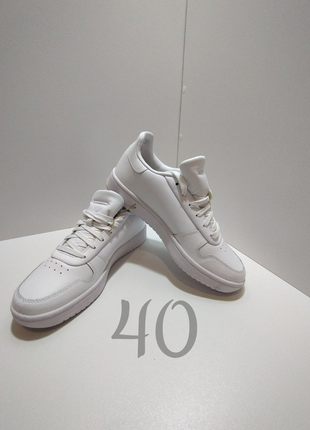 Низькі класичні білі кросівки adidas grand court