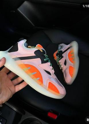 Adidas кросівки
