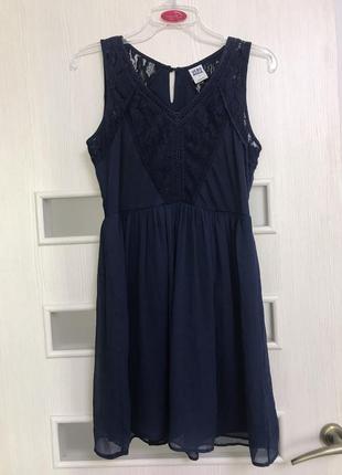 Сукня плаття