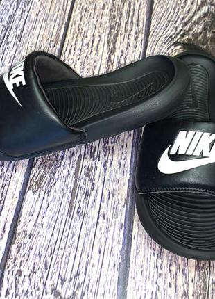 Шлепанцы nike. оригинал, для ребенка, размер 35