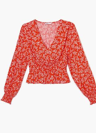 Блуза топ червона з квітковим візерунком