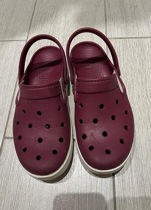 Crocs w8 retro 5