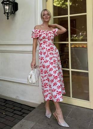 Платье платье 
размерный ряд s,m,l,xl 42,44,46,48
цвета белая основа + красный цветок; белая основа +черный цветок