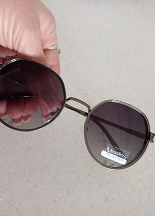 Нові сонцезахисні окуляри2 фото