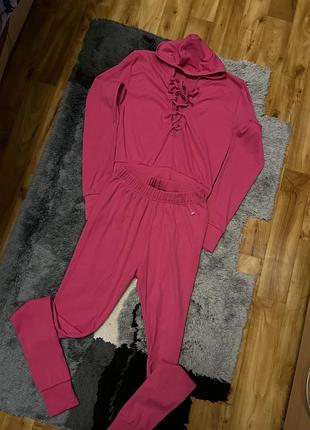 Костюм в рубчик приятный к телу кофта и лосины