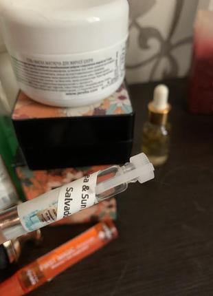 Лот косметики декоративной и уходовой