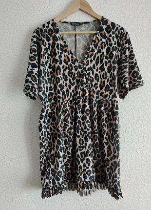 Гарна міні сукня