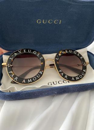 Сонцезахисні окуляри gucci